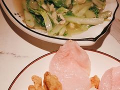 -小凤庭·地道湖北菜武昌鱼·藕汤(38年黄鹤楼店)