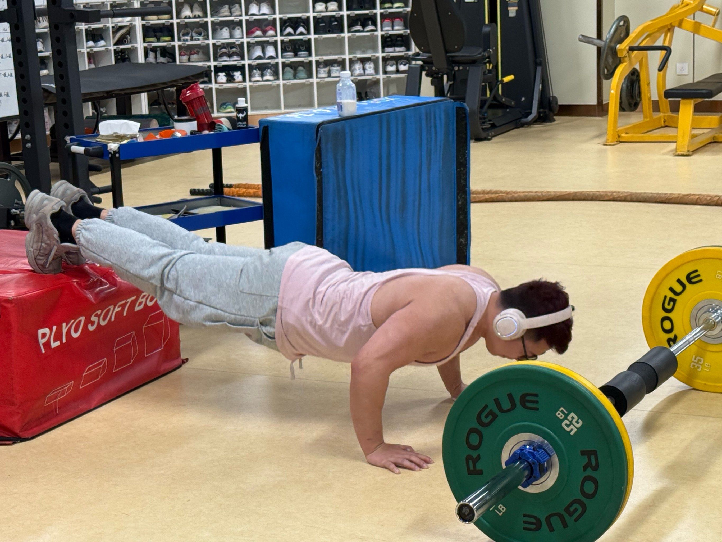 俯卧撑不服来战