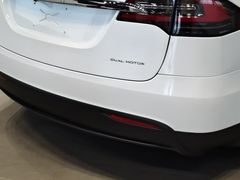 -TESLA 特斯拉(上海太古汇体验店)