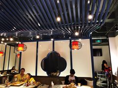 大堂-尚尚仙·酸汤猪手·猪肚鸡火锅(华联万柳购物中心店)