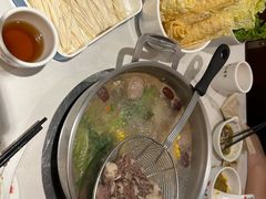 -八合里潮汕鲜牛肉火锅(上海汇智广场店)