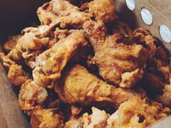 炸肉丁和炸鸡翅根-阿捡忭京炸鸡(韭菜园总店)