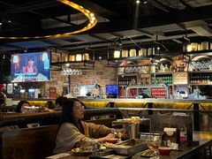 -麦凯伦烧烤·精酿超级工厂店(金桥总店)