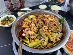 -周良天山牛杂城(天山路总店)
