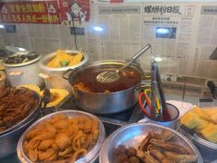 -柳州肥姨妈大骨螺蛳粉(东靖路店)