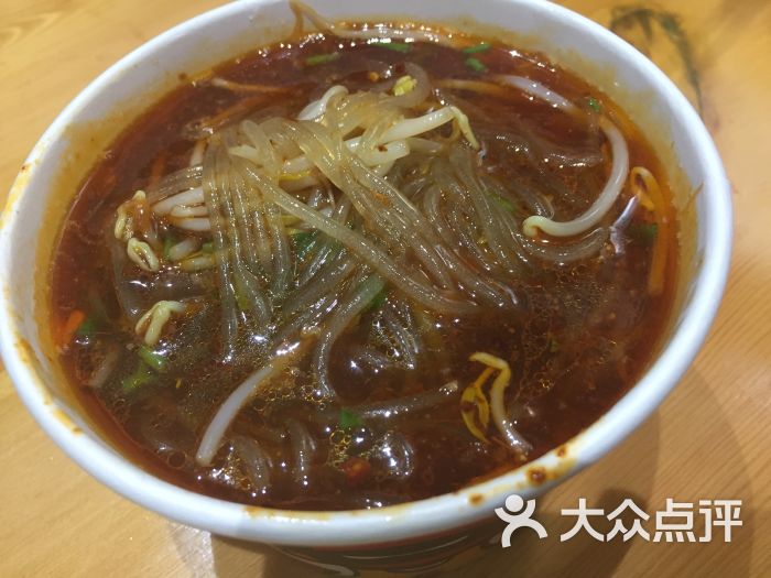 莱得快杂酱酸辣粉图片 - 第1张