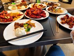 -涨巢·潮玩水疗局