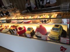 蛋糕专柜-百年义利(北兴路店)