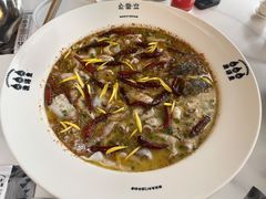 老坛酸菜鲈鱼-渔语鱼新川菜Bistro(万象天地店)