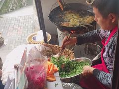 -半月镰胡姐脆皮萝卜饺子