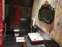 -UK派对KTV(日月广场店)