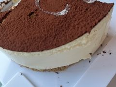 -红宝石·鲜奶小方·海派西点房(长阳店)