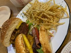 -HELLO 27 意面·沙拉·帕尼尼