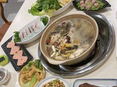 -土连锅·现熬养生汤锅(梁家巷店)