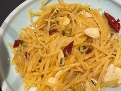 -川流不息·地道川菜·小龙虾(松东路店)