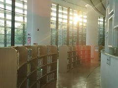 -广州市白云区图书馆