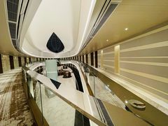 -上海滴水湖皇冠假日酒店