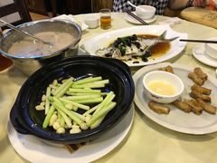 -盛记顺德高佬猪杂粥