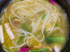 -桥香园过桥米线(国贸店)