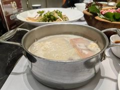 -红鼎豆捞·非遗鲍皇汤火锅(宝丰路店)