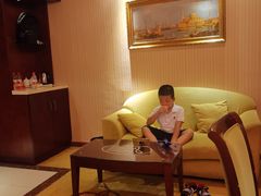 -维也纳酒店(罗湖口岸国贸东门店)