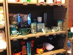 零售区-星巴克臻选(深圳龙华红山天虹店)