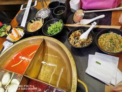 -沸炉重庆老火锅(军事博物馆店)