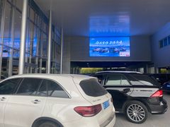 -贵州贵星奔驰4S店(观山湖店)