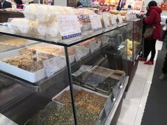 面包甜点陈列柜-上海市长春食品商店(淮海中路店)