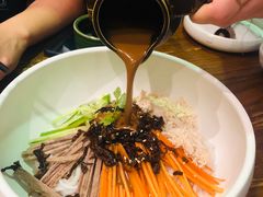 鸡丝凉米线-云海肴·汽锅鸡·云南菜(美罗城店)