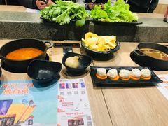 -呷哺呷哺(新世界百货望京店)