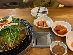 -喇喇排骨火锅·传统韩式脊骨汤(望京西园总店)