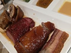 烧味拼盘-新大咀港式茶餐厅(宝山万达店)