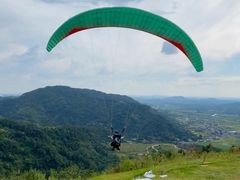-趣飞飞黑麋峰国际滑翔伞基地