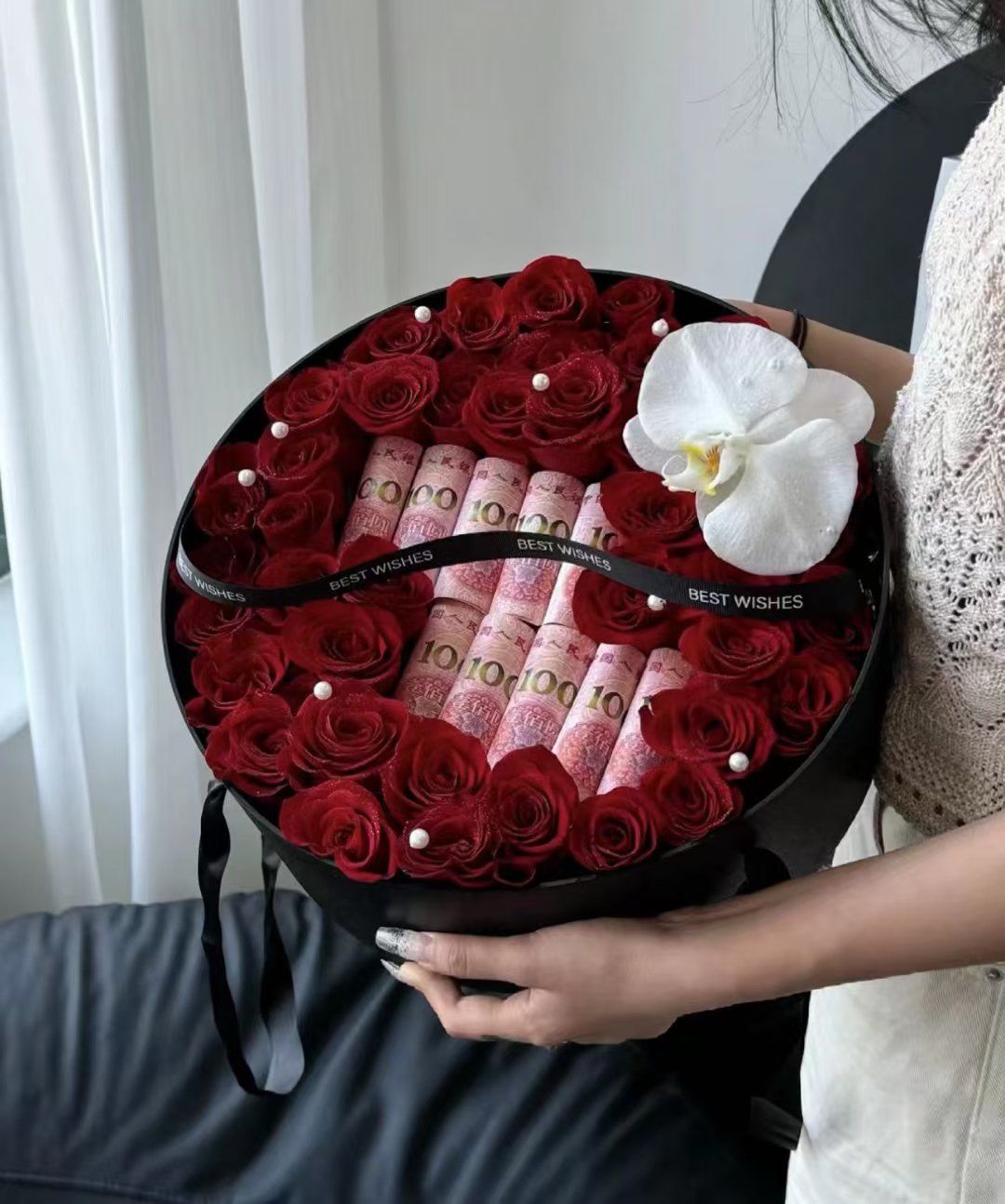 𝐎𝐖𝐄𝐑 /花点时间
发财 被爱 有钱花
#七夕节预定中