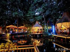 -二荆条·蜀鲜汇城市森林火锅