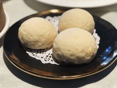 脆皮流沙包-皇朝会.经典传统粤菜(外滩店)