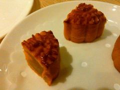 送的月饼-唐宫海鲜舫