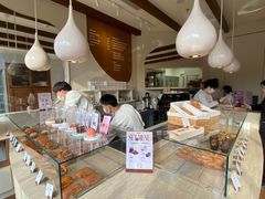 -VERIE BAKEHOUSE