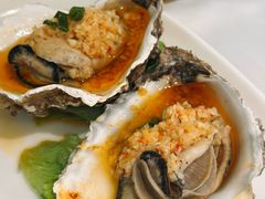 蒜蓉乳山生蚝-开海·红岛海鲜虾水饺(石老人店)