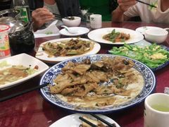 -壹阁胡羊焖饼(特色小吃街店)