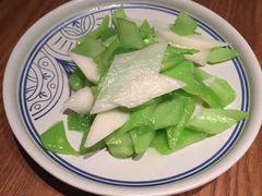 -云海肴·汽锅鸡·云南菜(天山百盛优客店)