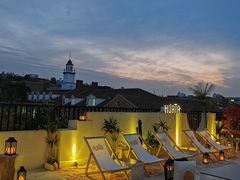 -HUATA 'Holiday Plan 花榻