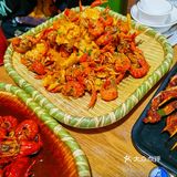 夜宵好去地 | 报上去热门榜第三！小龙虾爱好者的天堂