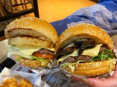-The Habit Burger Grill 哈比特汉堡(复兴soho店)