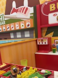 -莫莉幻想儿童乐园(三河燕郊永旺店)