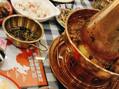 -雪熊哈尔滨烧烤·精酿啤酒·砂锅(中央胜境店)