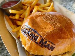 鹅肝牛肉汉堡-Cooking Man(中懋天地店)