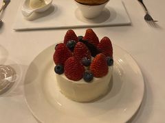-龙虾酒吧扒房(宁波香格里拉店)