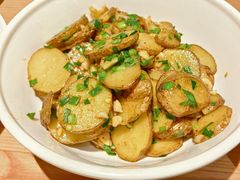 -自己人·宜昌菜(水悦城店)